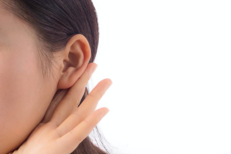 ponowna korekcja odstających uszu