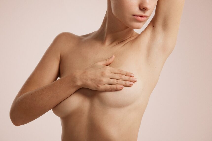 Jak dbać o piersi, aby były jędrne?